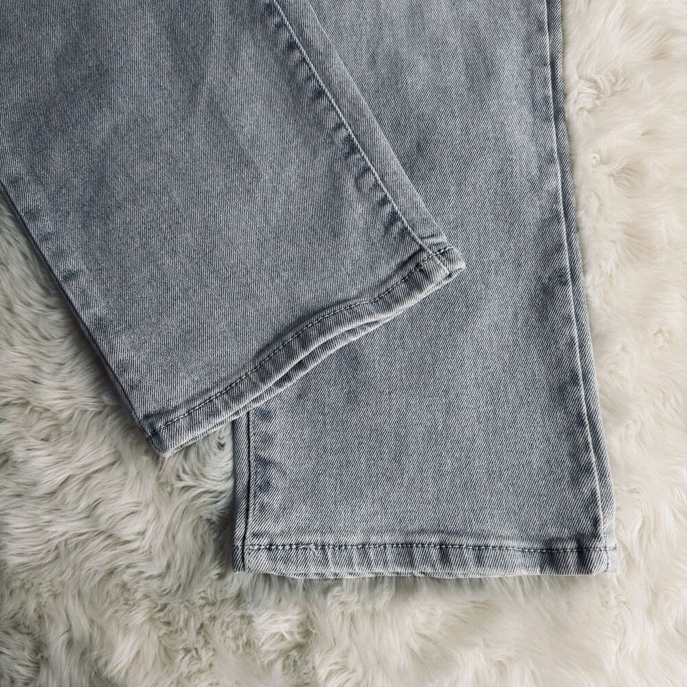 Wallflower Jeans Fearless Curvy Super High Rise Crop 10 (30x25) Blue Distressed - Picture 7 of 10